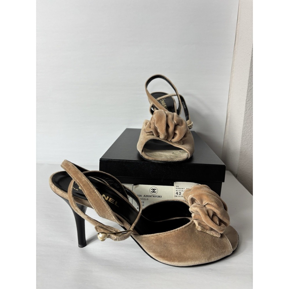 Chanel Beige Velour Vintage Slingback Sandals Fall 02 Karl Lagerfeld Sz 42 US 12